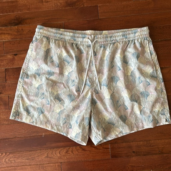 Men’s Abercrombie Swim Trunks - sea shells - Picture 3 of 7